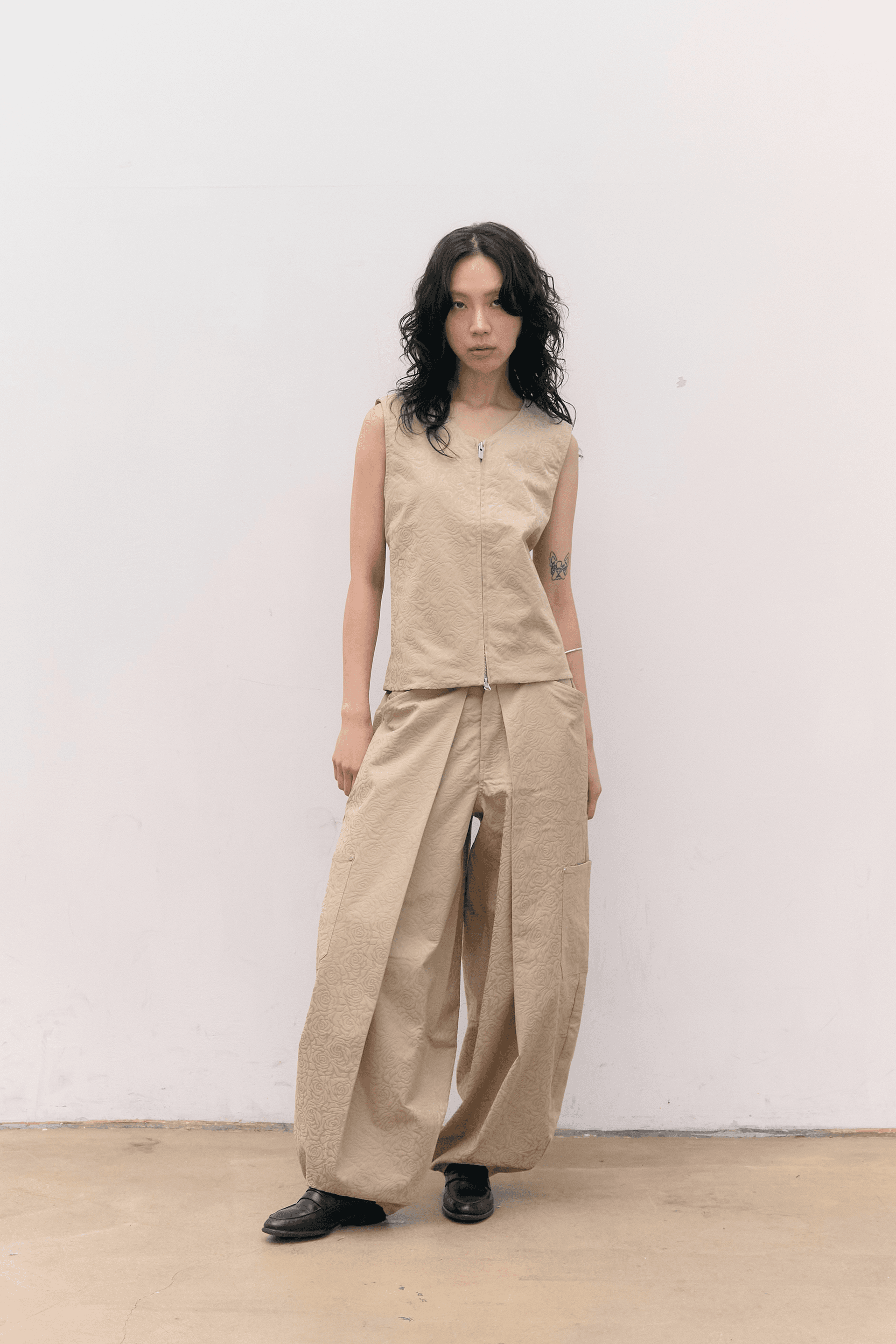 Flower Jacquard Balloon Pants (Beige)