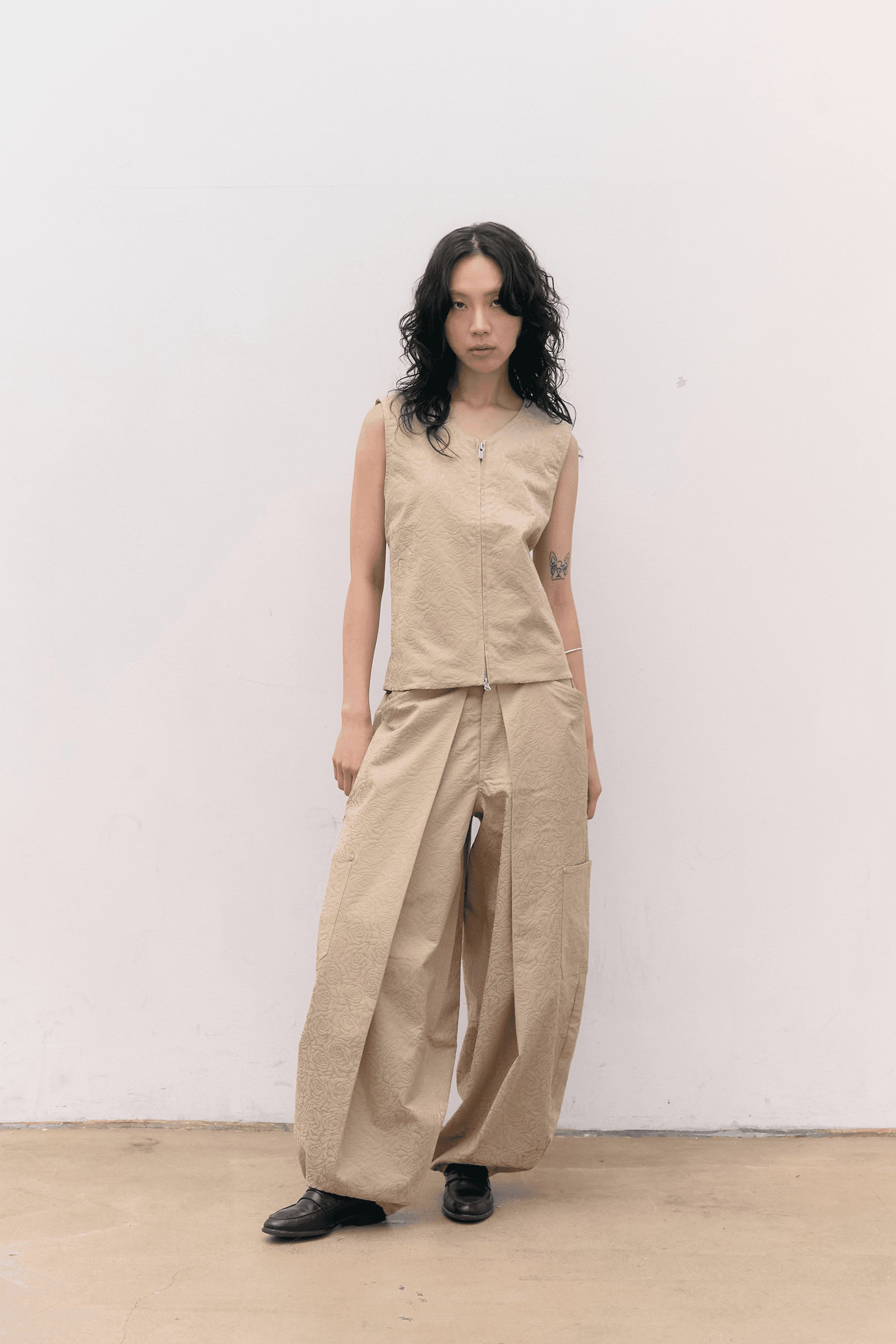 Flower Jacquard Balloon Pants (Beige)