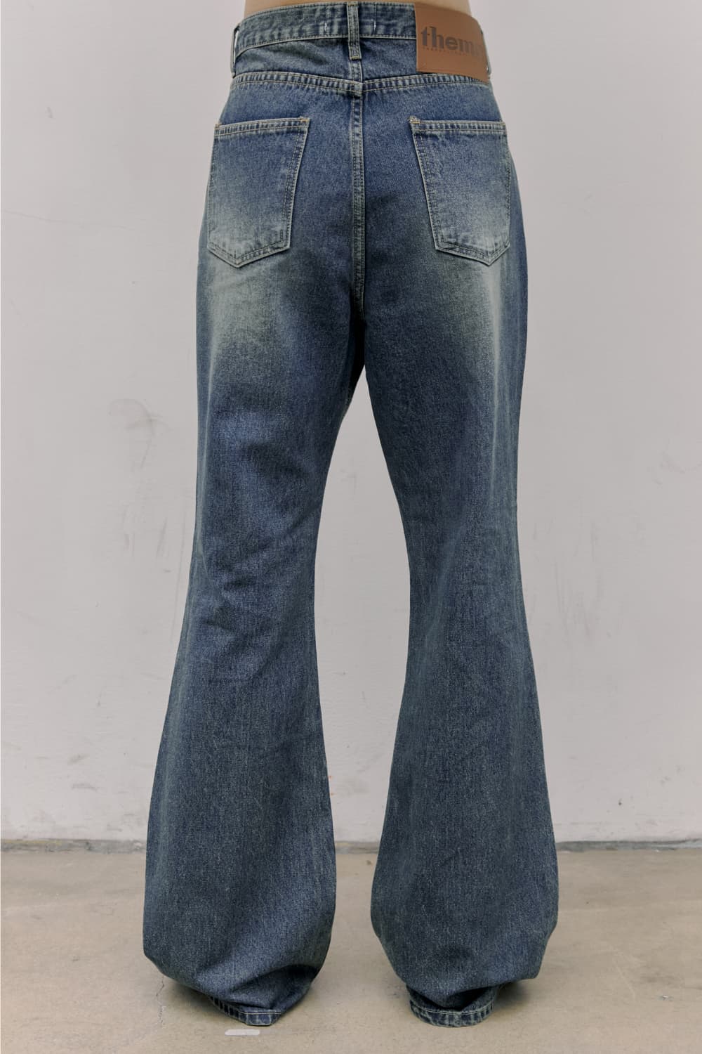 Bold Flare Jeans (Classic Blue) — vue 13