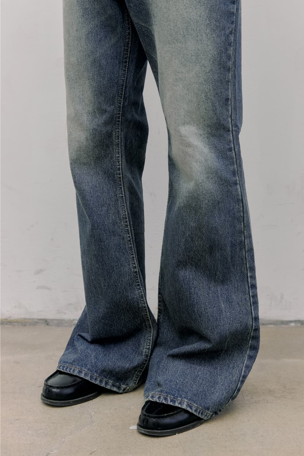 Bold Flare Jeans (Classic Blue) — vue 16