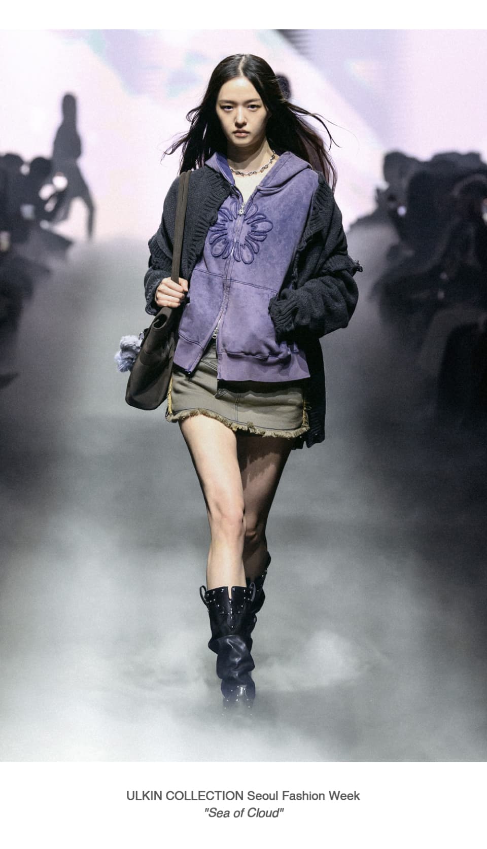 [Runway] Oversized Cardigan (Charcoal) — vue 3