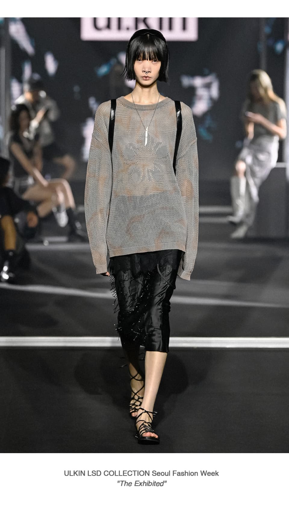 [Runway] Batch No.2 Traditional-Dyed Persimmon & Ink MUGUNG Crochet Knit Pullover (Brown) — vue 3