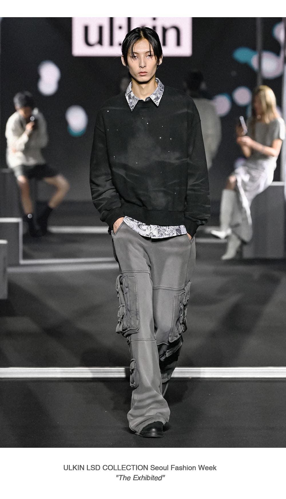 [Runway] Bleached Beading Sweatshirt (Black) — vue 3