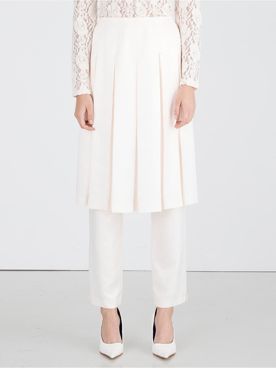 Pleats Skirt Pants — White
