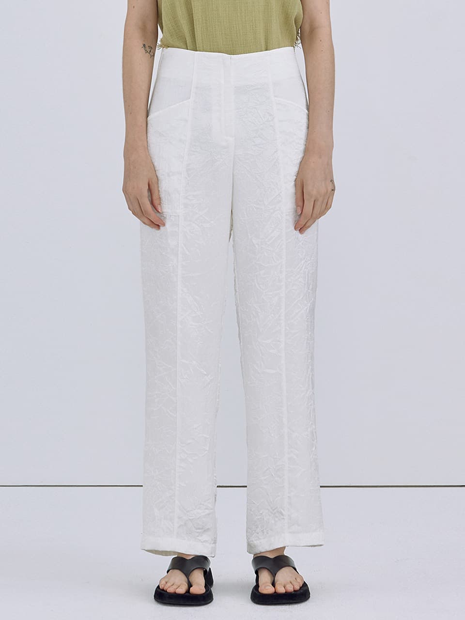Wrinkle Glossy Pants — White