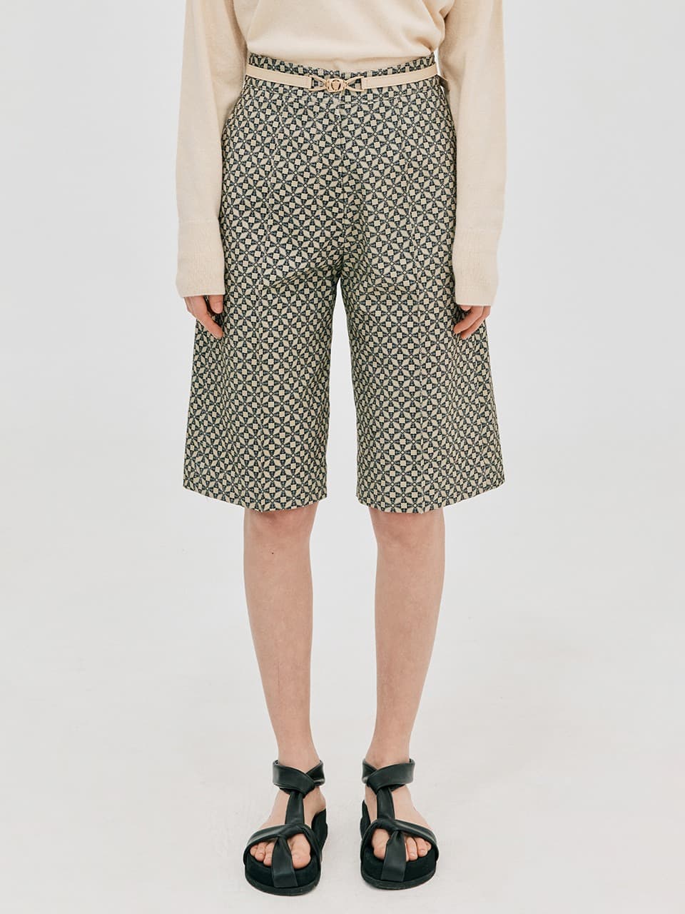 Pintuck Bermuda Pants — Beige