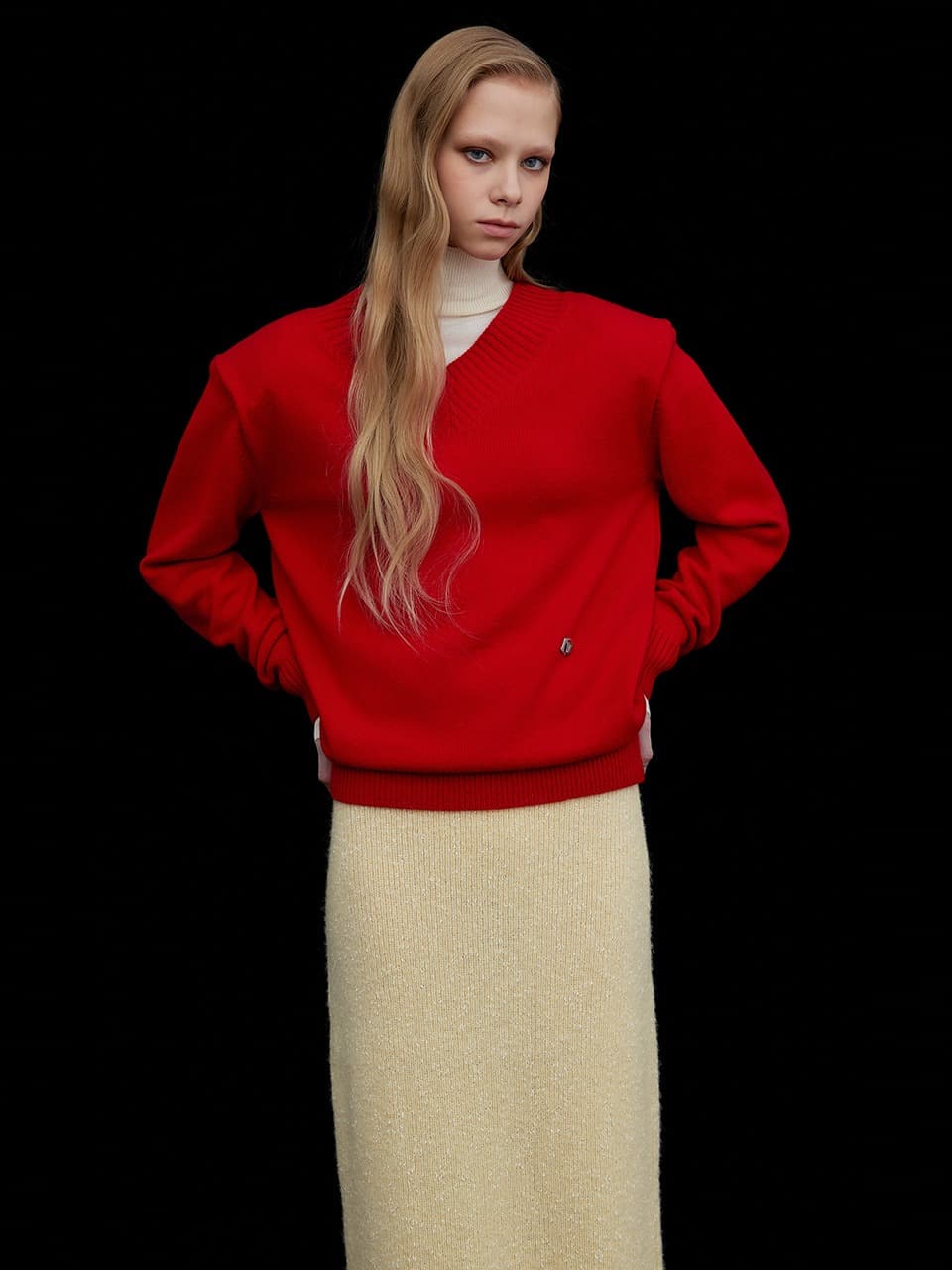 Classic V-neck Knit — Red