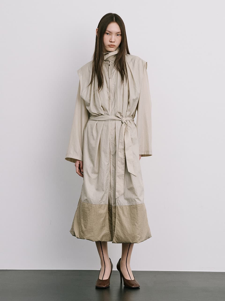 Moon Jar - Shaped Trench Coat — Beige