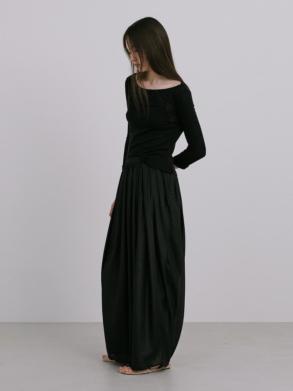 Moon Jar - Shaped Chiffon Pants — Black