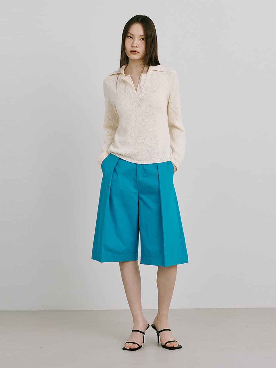 25 Bermuda Pants — Turquoise Blue