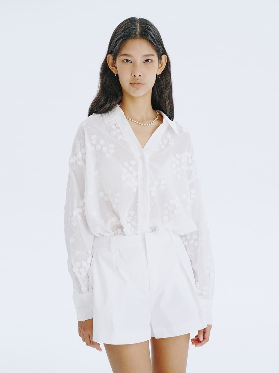 25 Tuck Shorts — White — vue 1