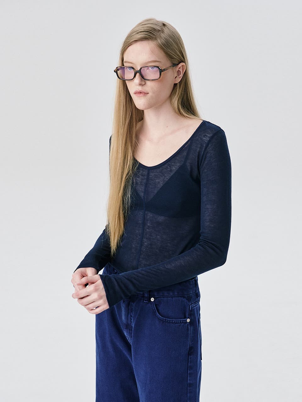 U neck Sheer T — Navy