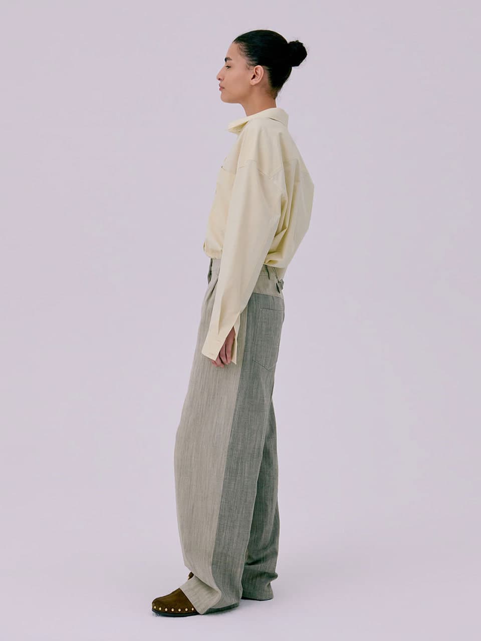 26 Classic Tuck Pants — Beige — vue 2