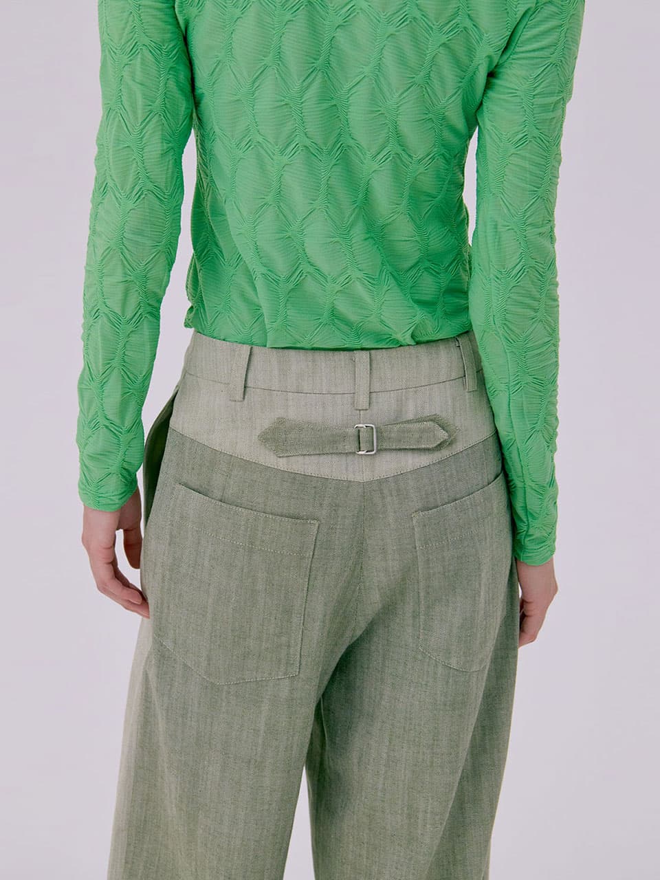 26 Classic Tuck Pants — Light Khaki — vue 5