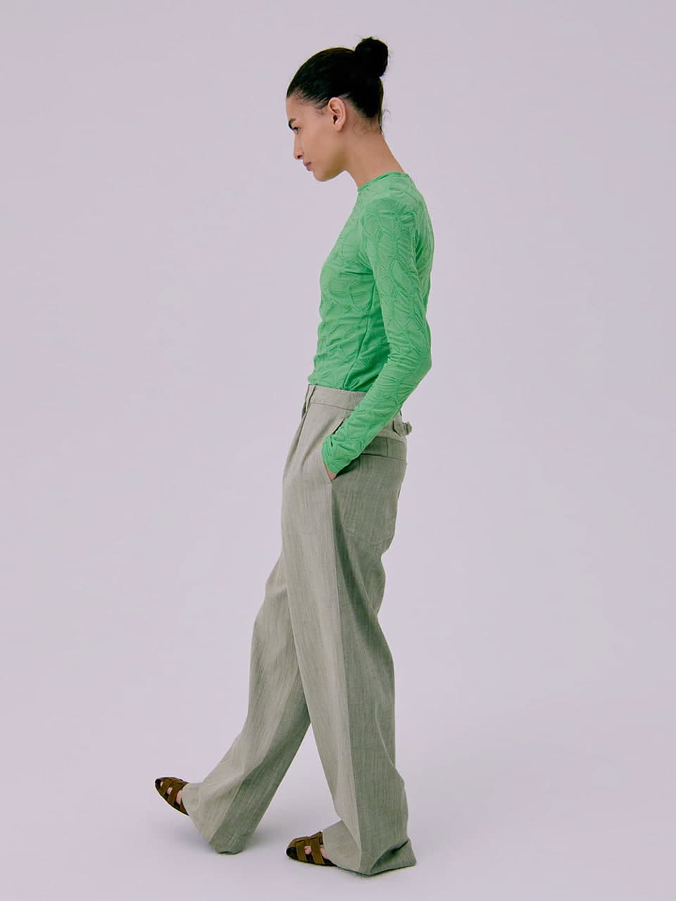 26 Classic Tuck Pants — Light Khaki — vue 8