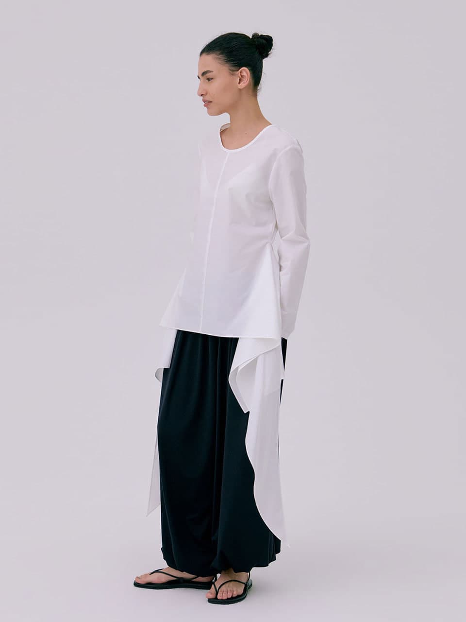 Drape Blouse — White — vue 2