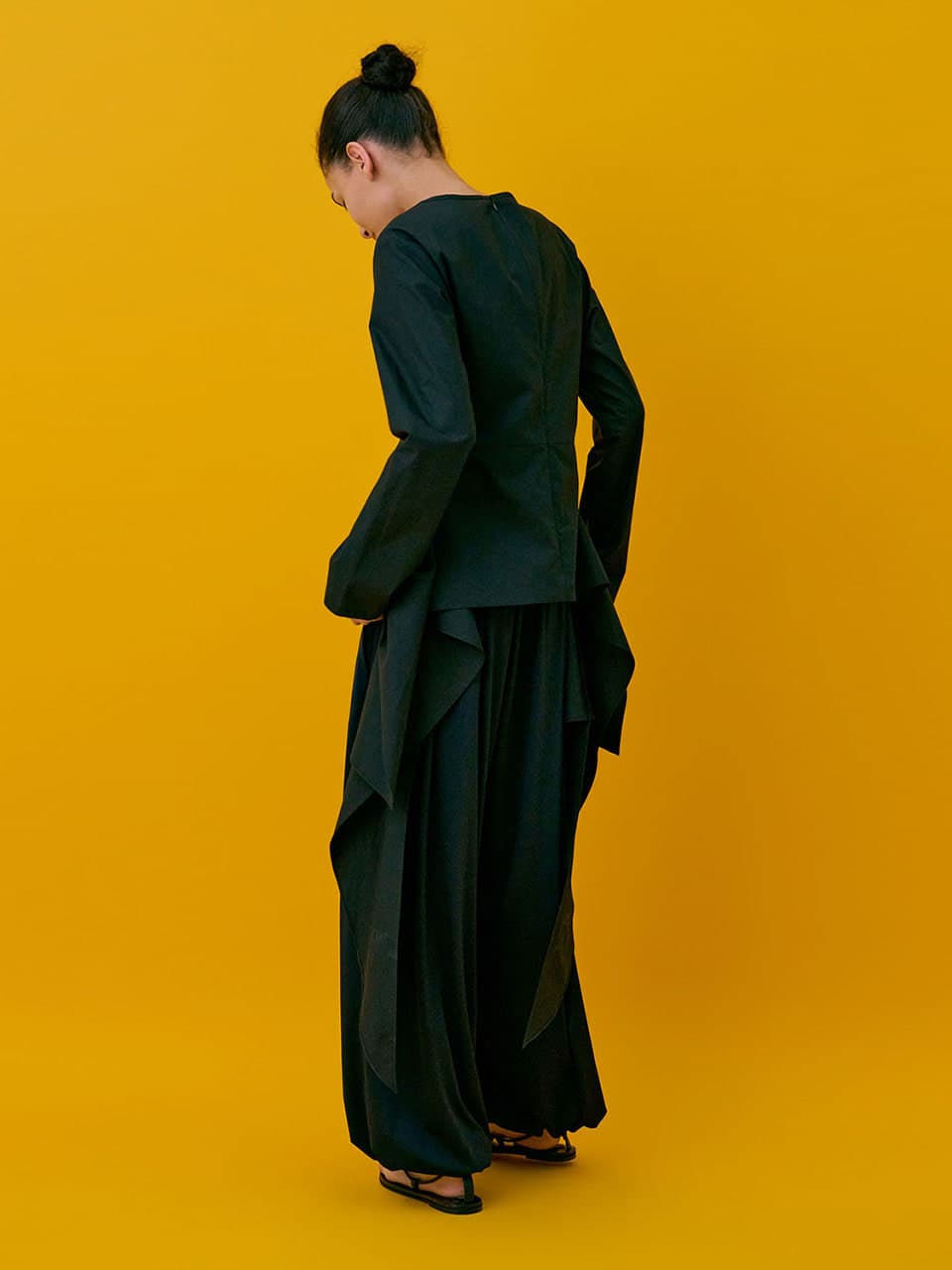 Drape Blouse — Black — vue 2