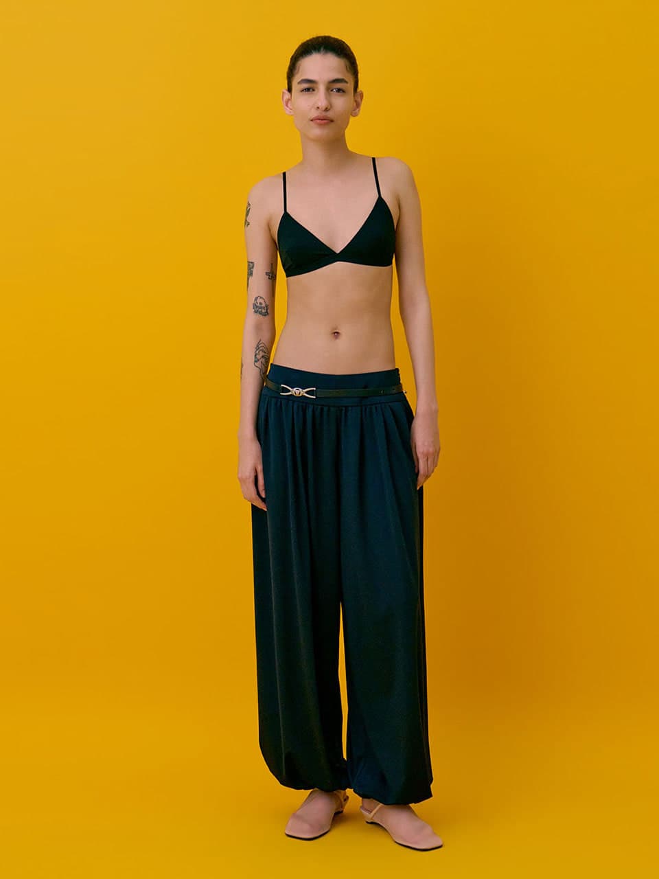 Shirred Jogger Pants — Navy — vue 2