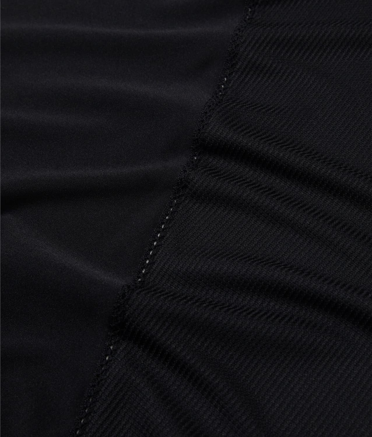EP.9 01 Scarf — Black — vue 11