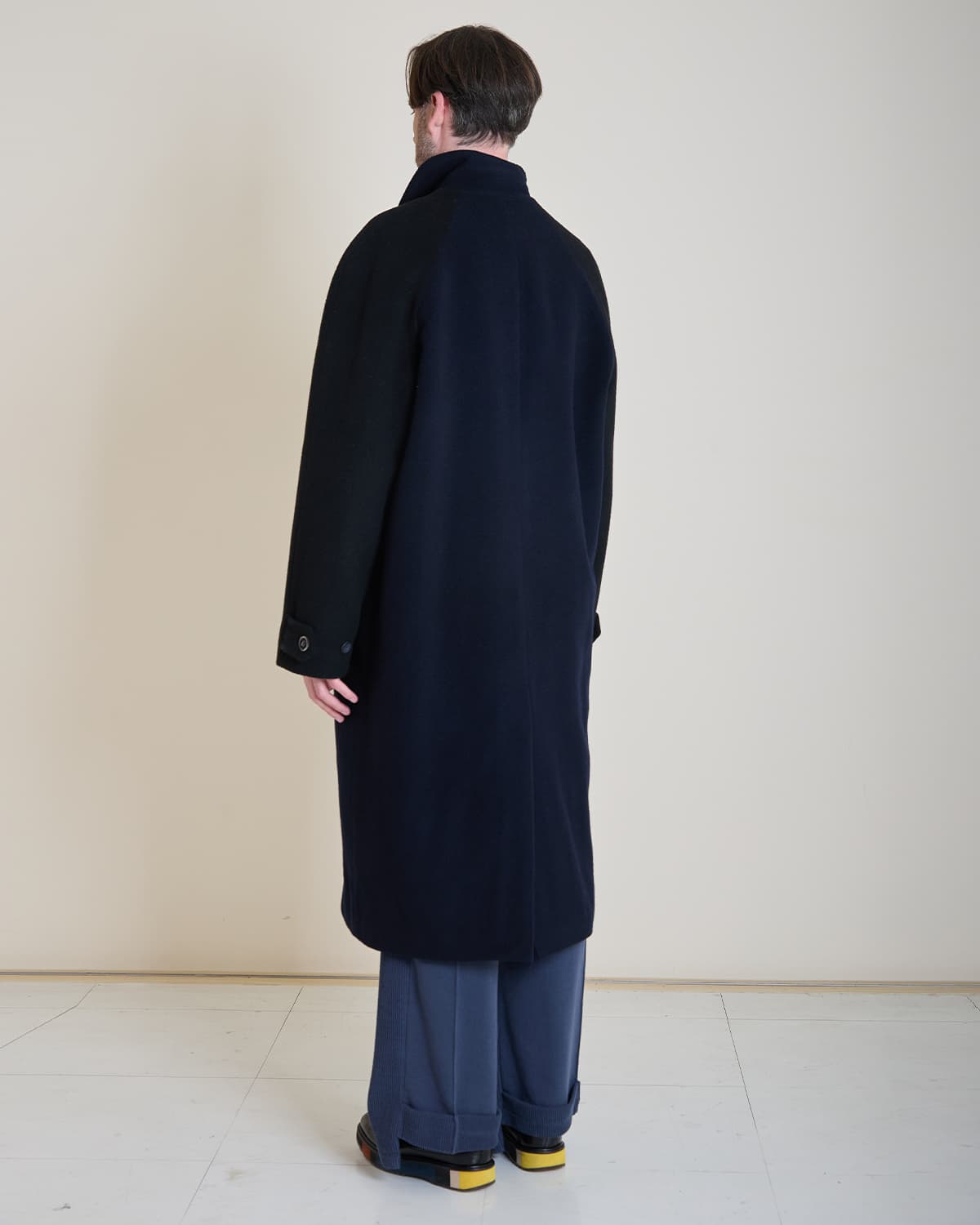3/4 Raglan Rainbow Coat — vue 3