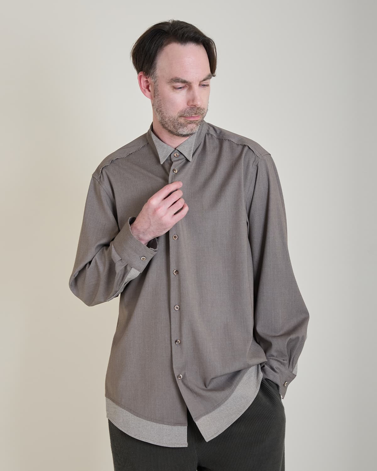 Wing-Tip Collar Shirt (brown) — vue 4