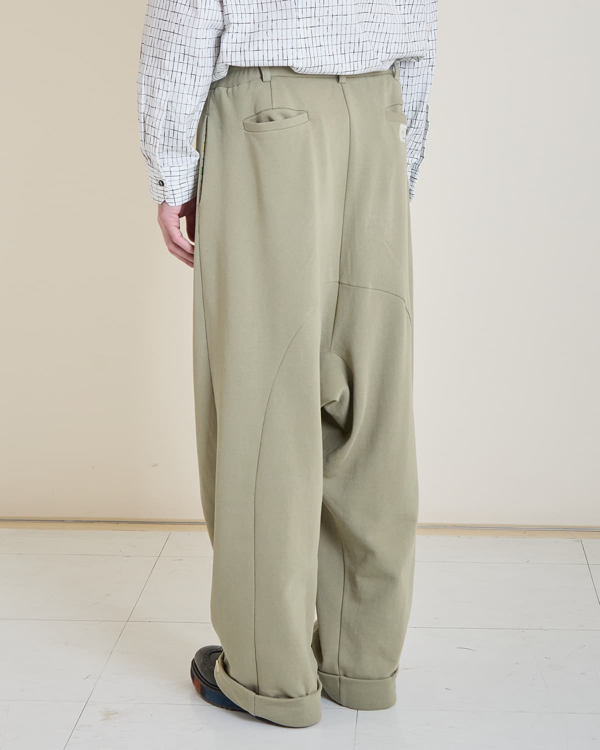 eco-Wide Baggie Trousers (olive) — vue 3