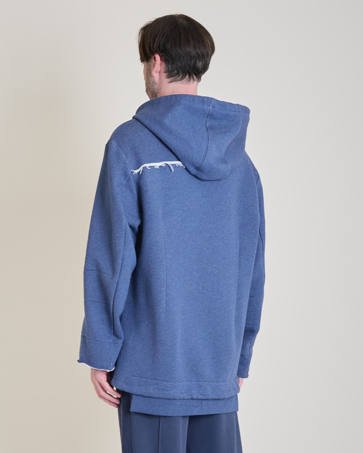 Half-Pocket Hoodie (snow blue) — vue 3