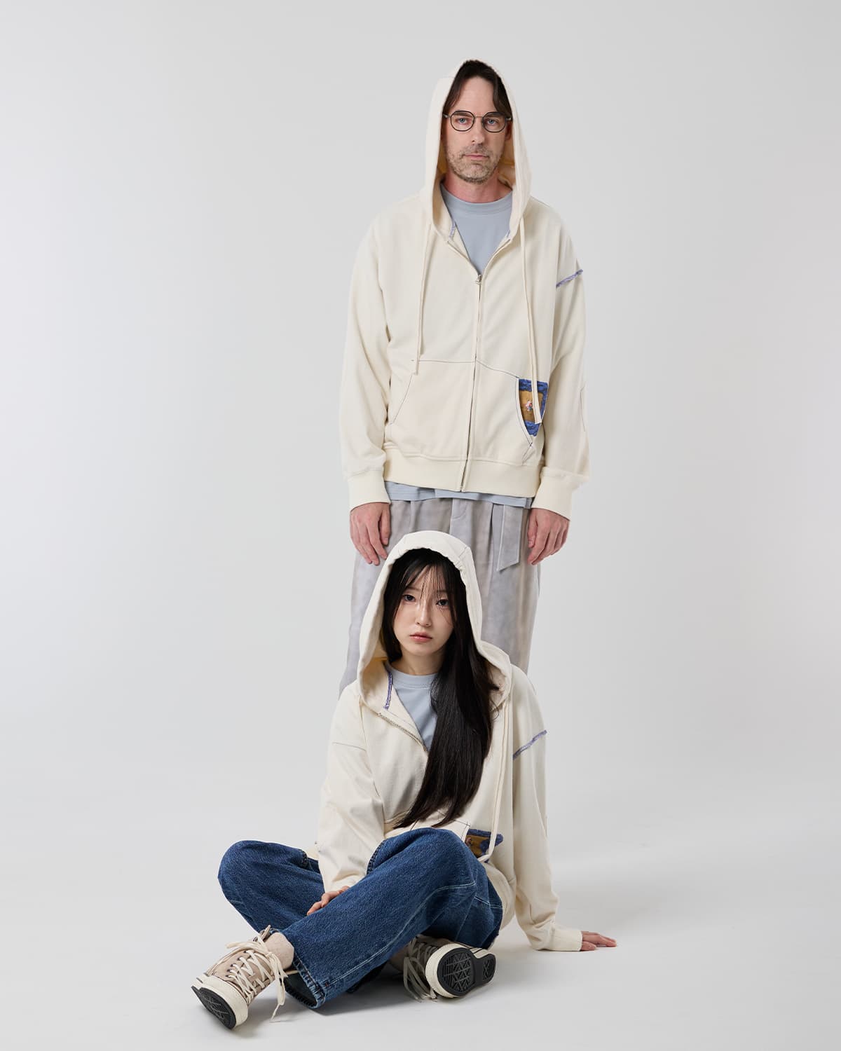 The amusement between Death and Salvation zip-up Hoodie — vue 7