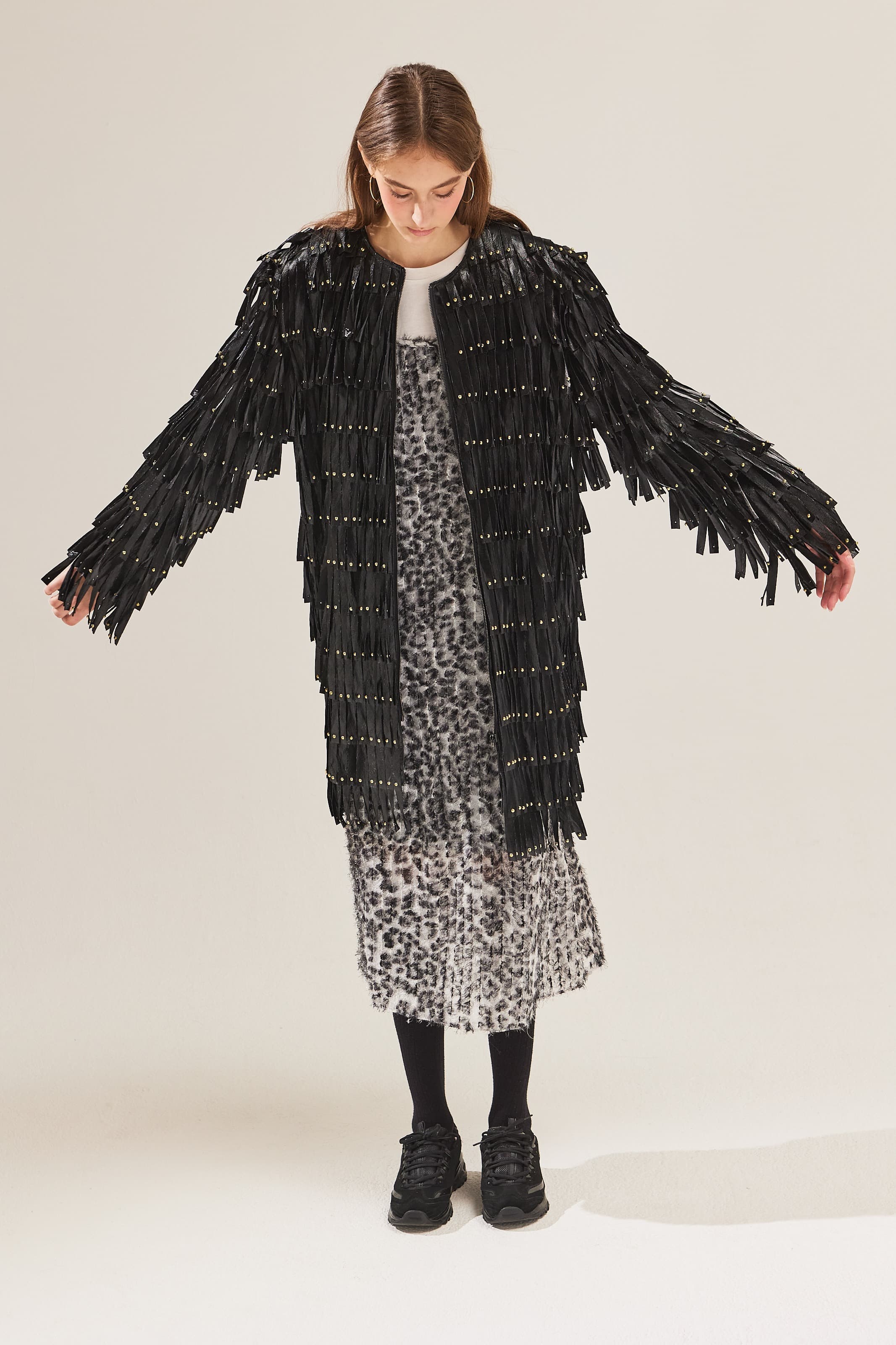 Black Stud-Tasseled Coat — vue 12