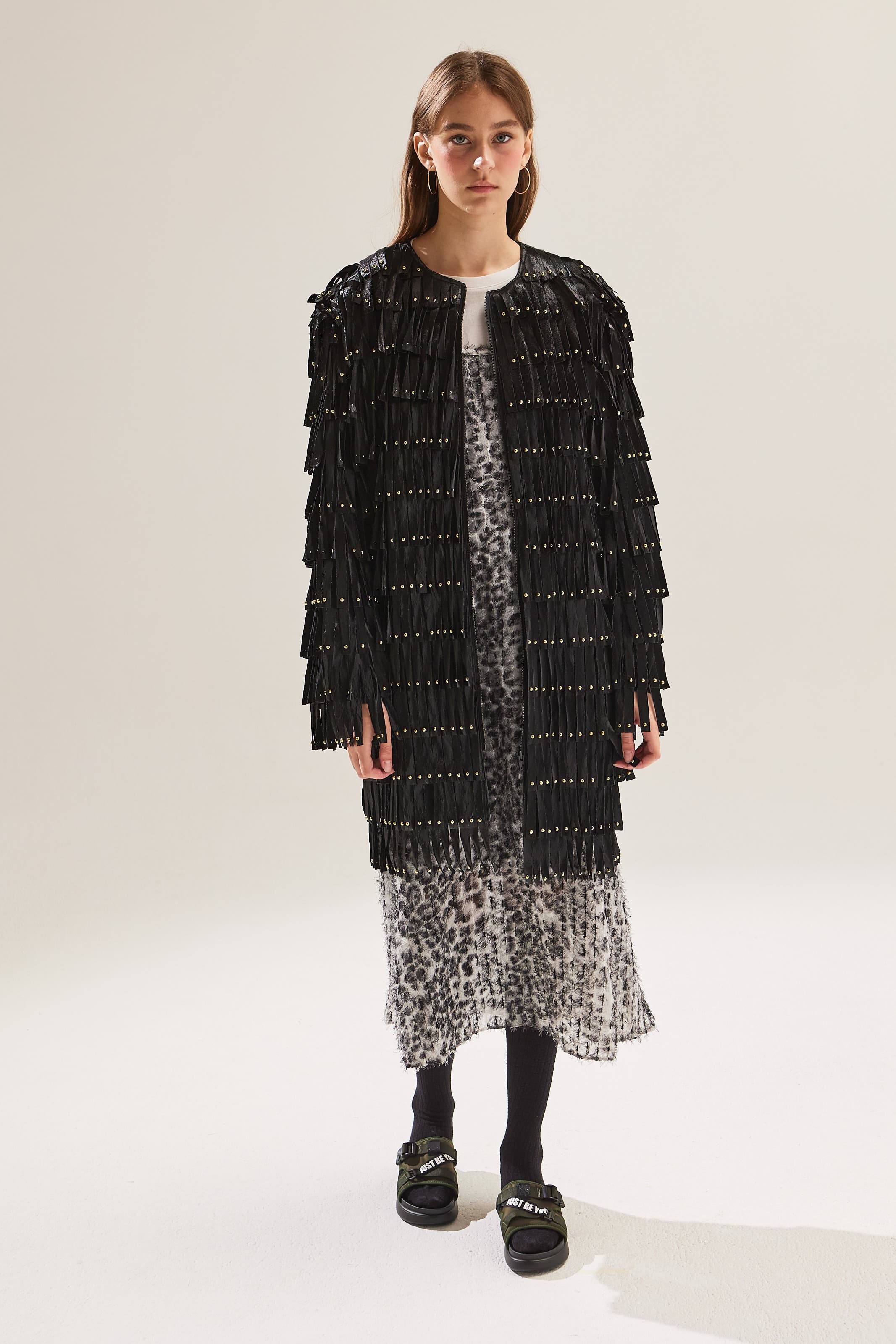 Black Stud-Tasseled Coat — vue 7