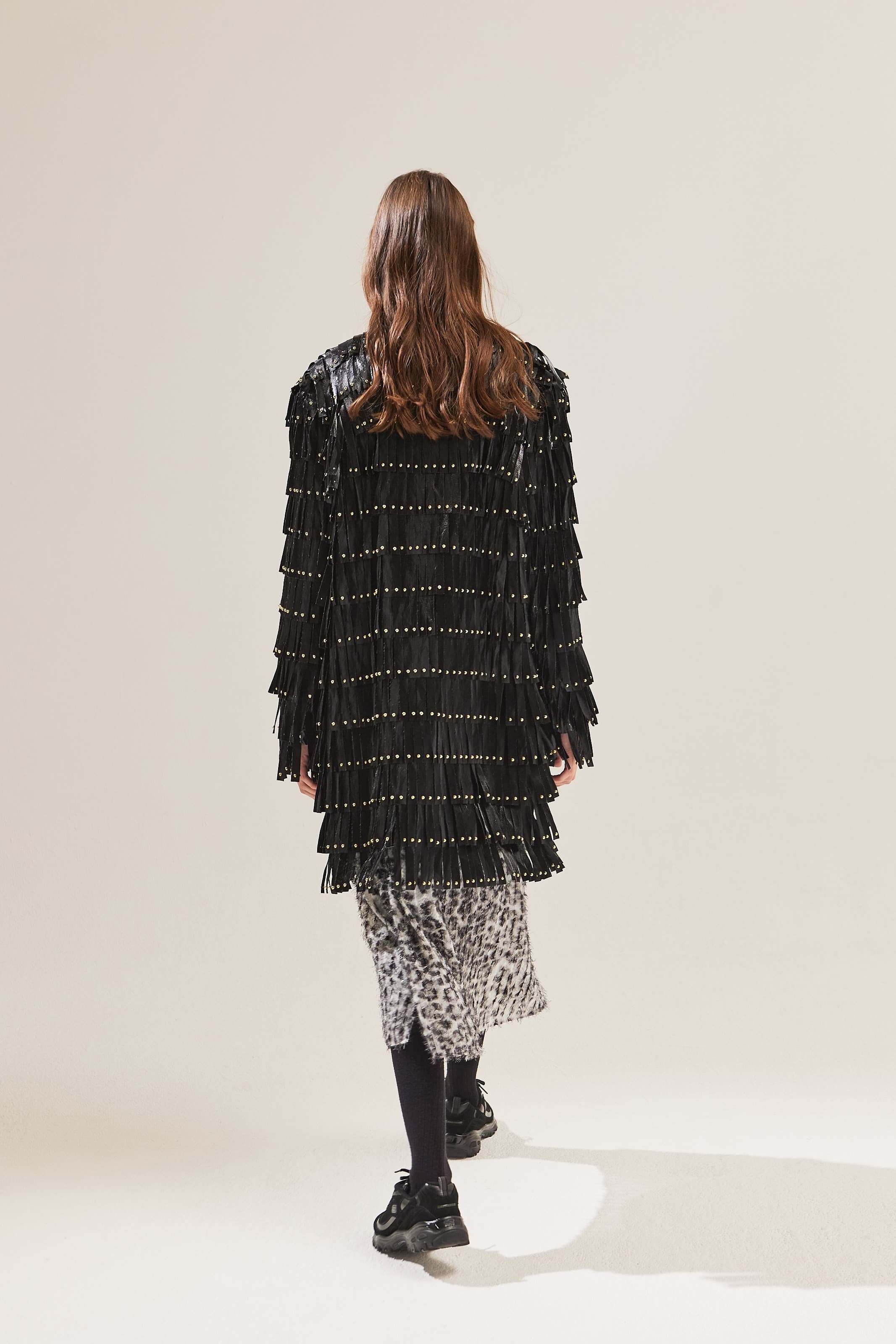 Black Stud-Tasseled Coat — vue 9