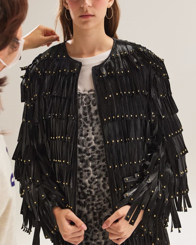 Black Stud-Tasseled Coat — vue 1