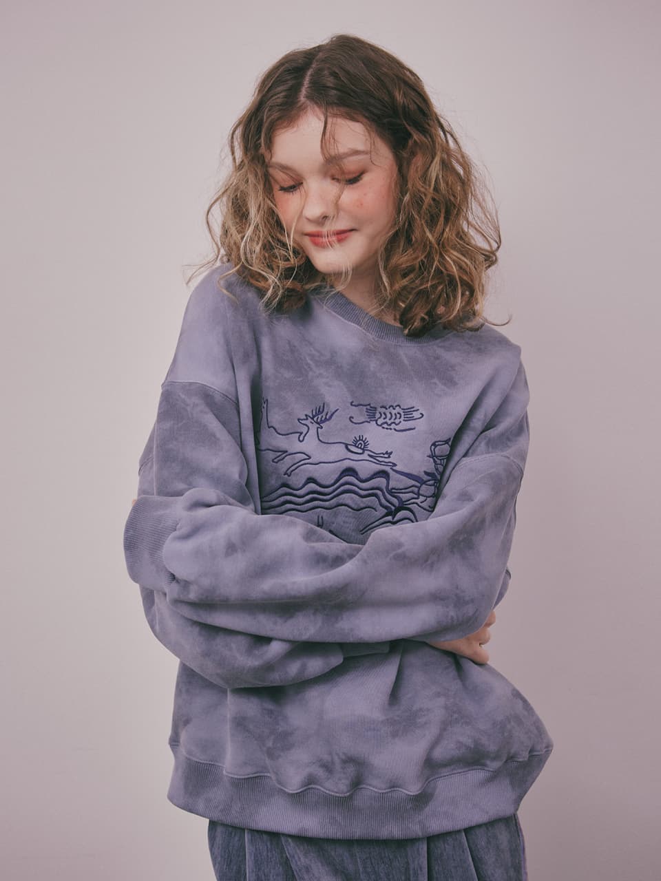 Royal Hunting Scene Sweatshirt (Navy) — vue 11