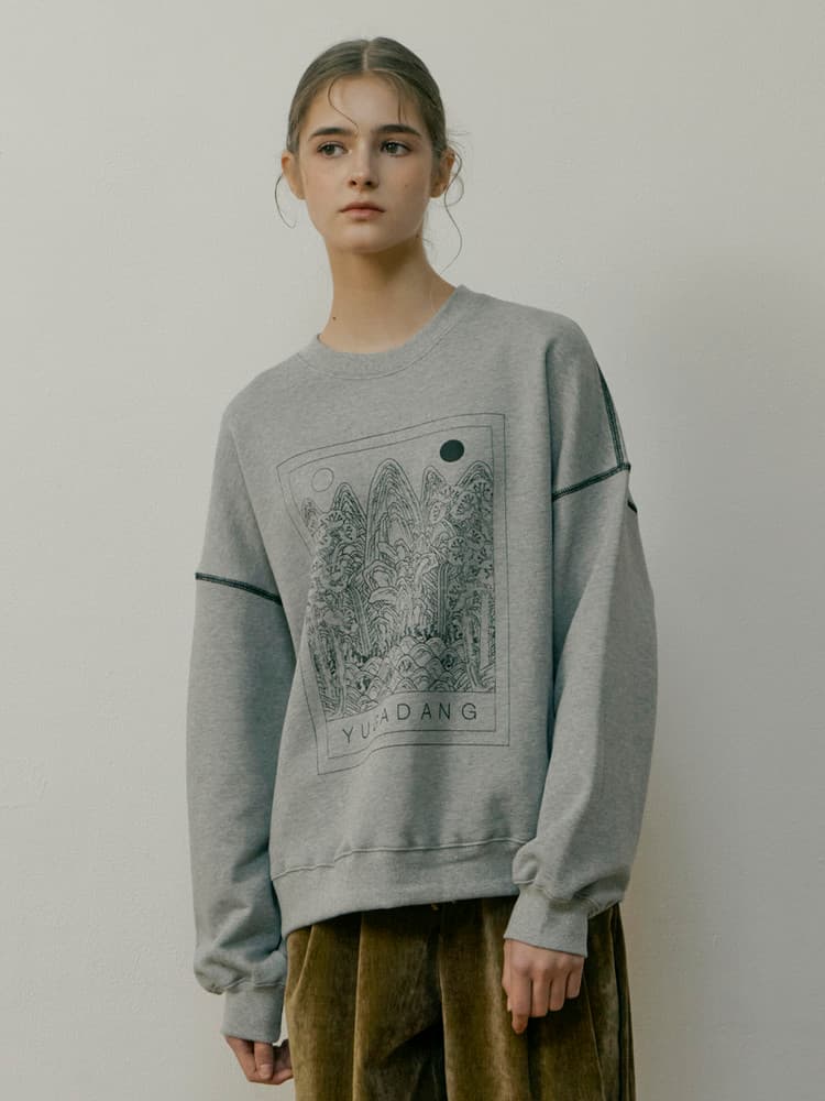 Sun, Moon and Five Peaks Sweatshirt (Gray) — vue 2