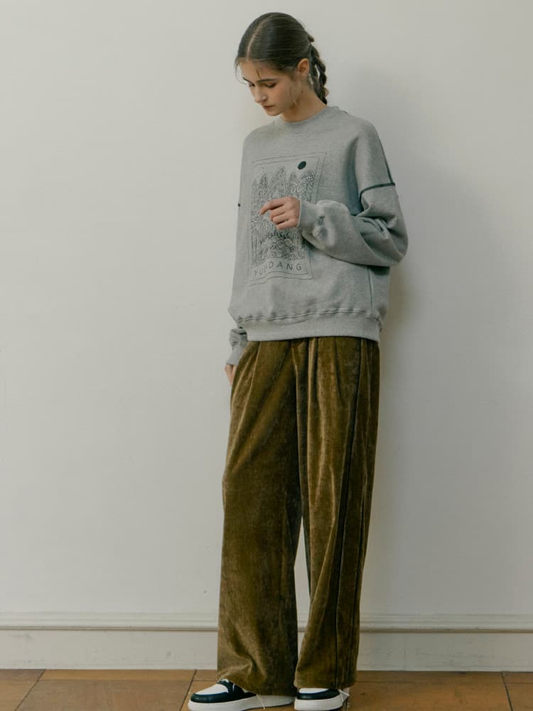 Sun, Moon and Five Peaks Sweatshirt (Gray) — vue 3