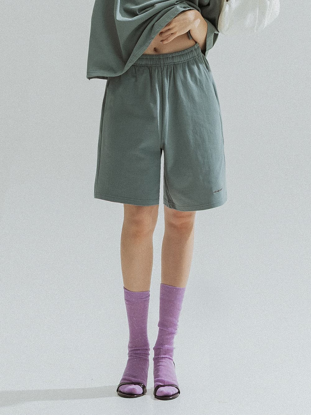 Bermuda Jersey Shorts (Sage Green) — vue 5