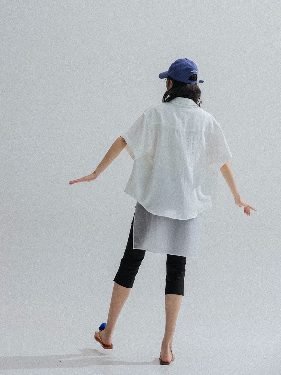 Soft Embroidery Cotton Shirt (Ivory) — vue 7