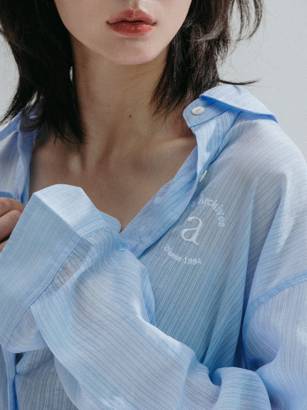 Pinstripe Sheer Shirt (Blue) — vue 5