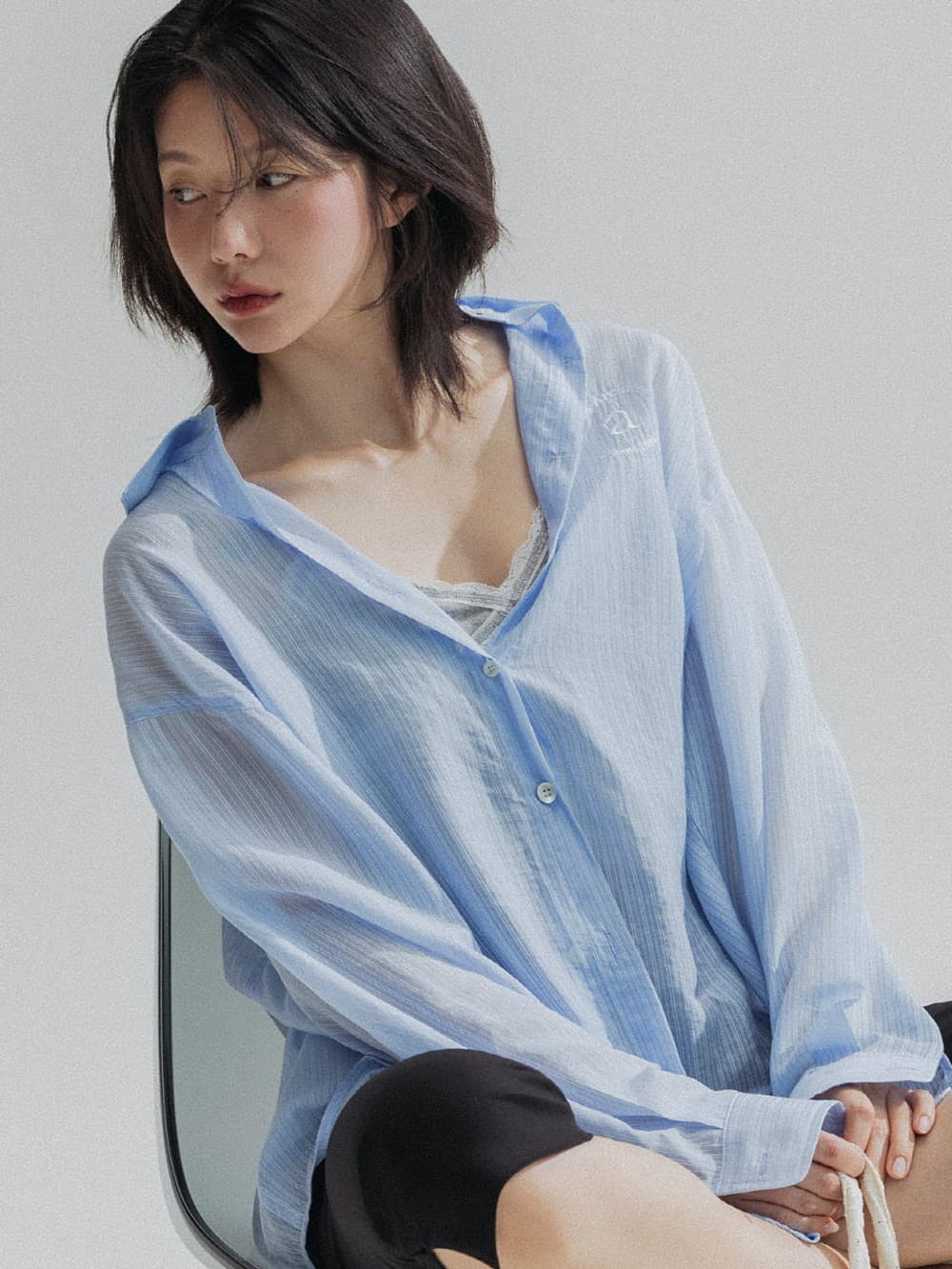 Pinstripe Sheer Shirt (Blue) — vue 7