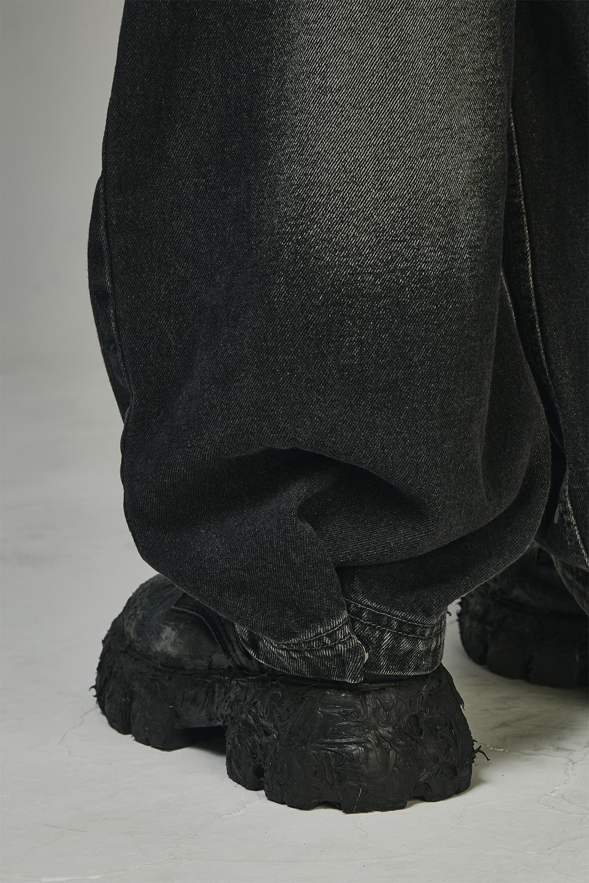 BLR Double Trident Washing Wide Denim Pants Black — vue 16