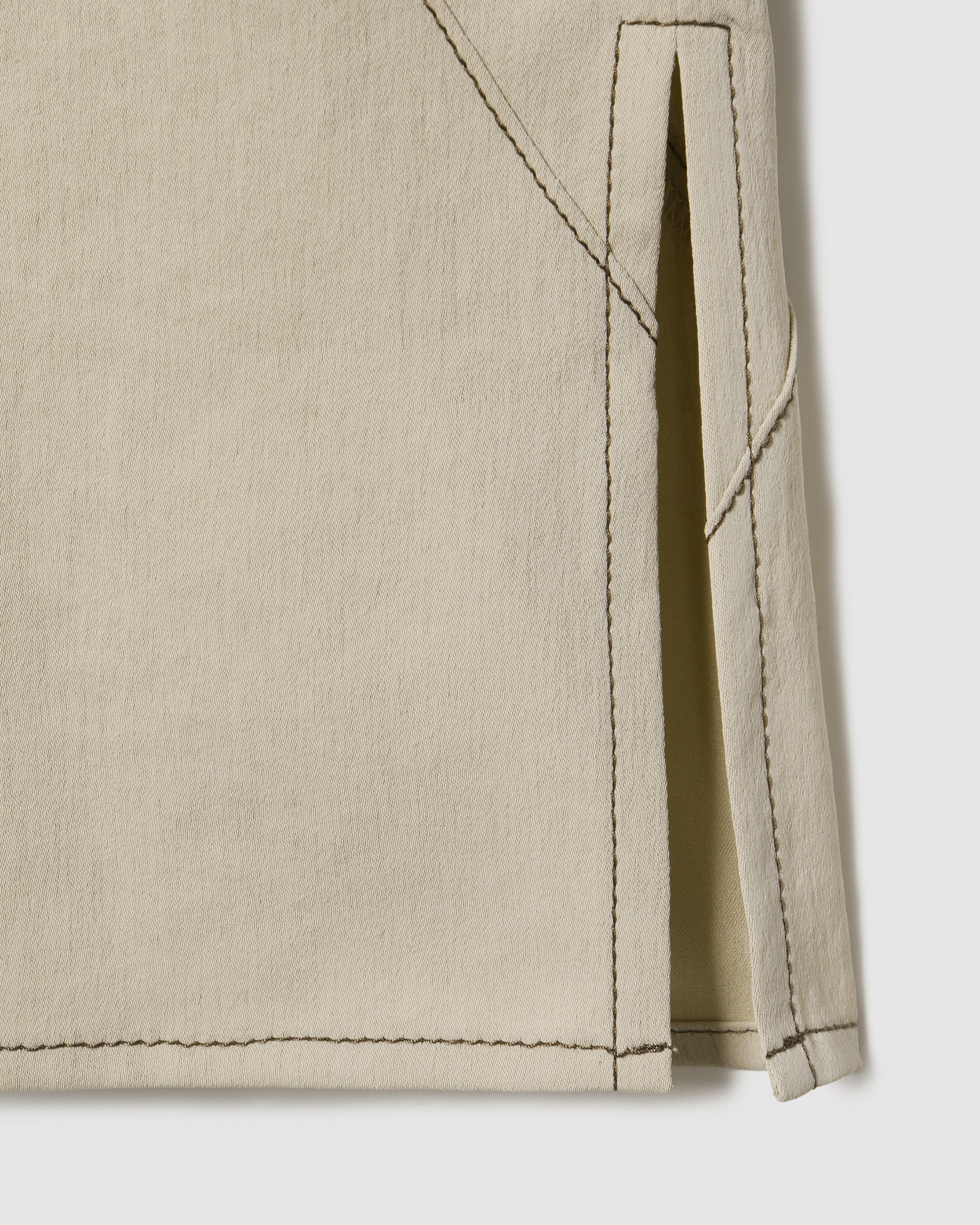 Curved Cut Stitch Blouse Beige — vue 6