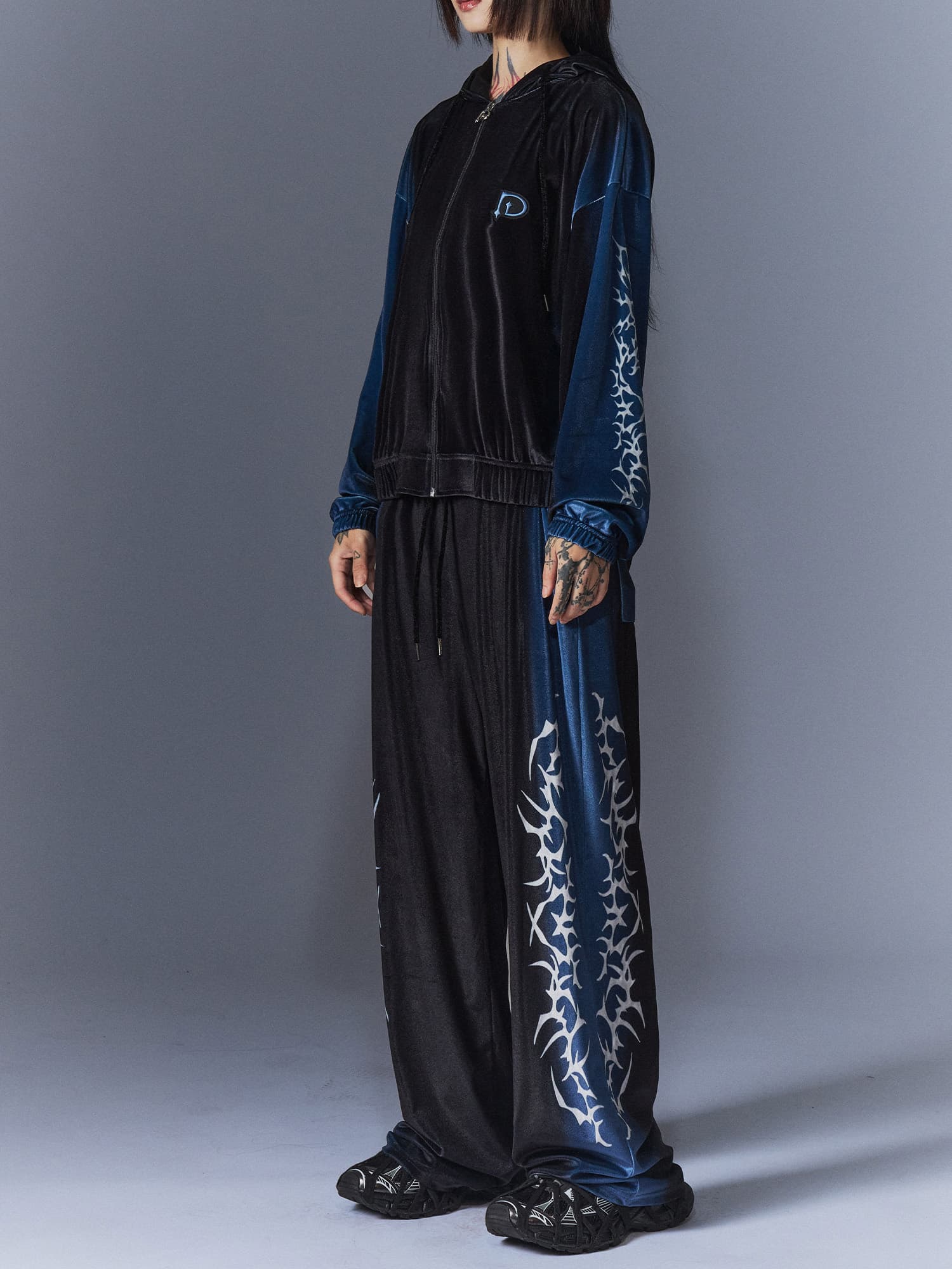 Tribal Velvet Training Set up (BK) — vue 5