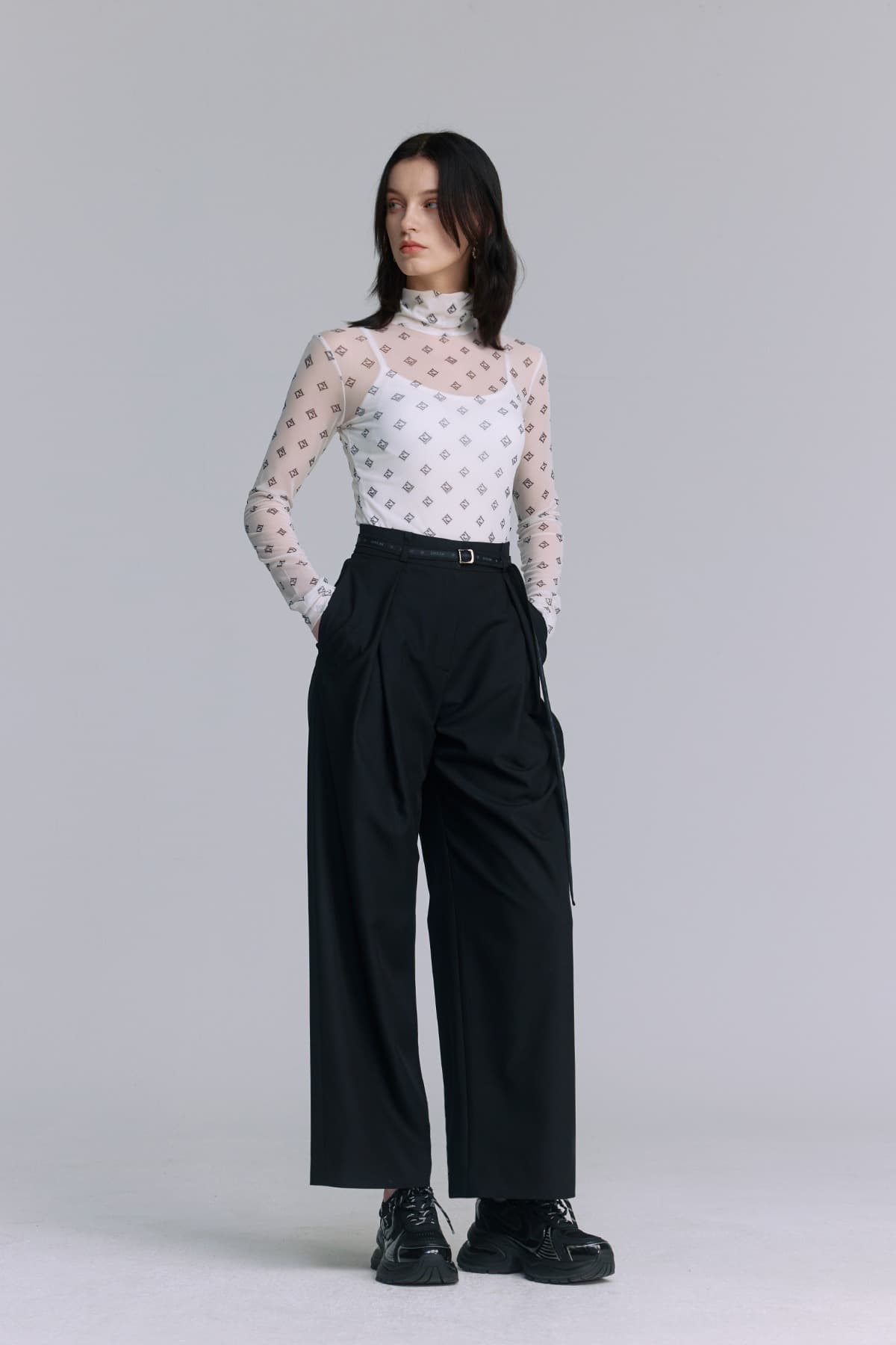 Belted Pintuck Pants (BK) — vue 9