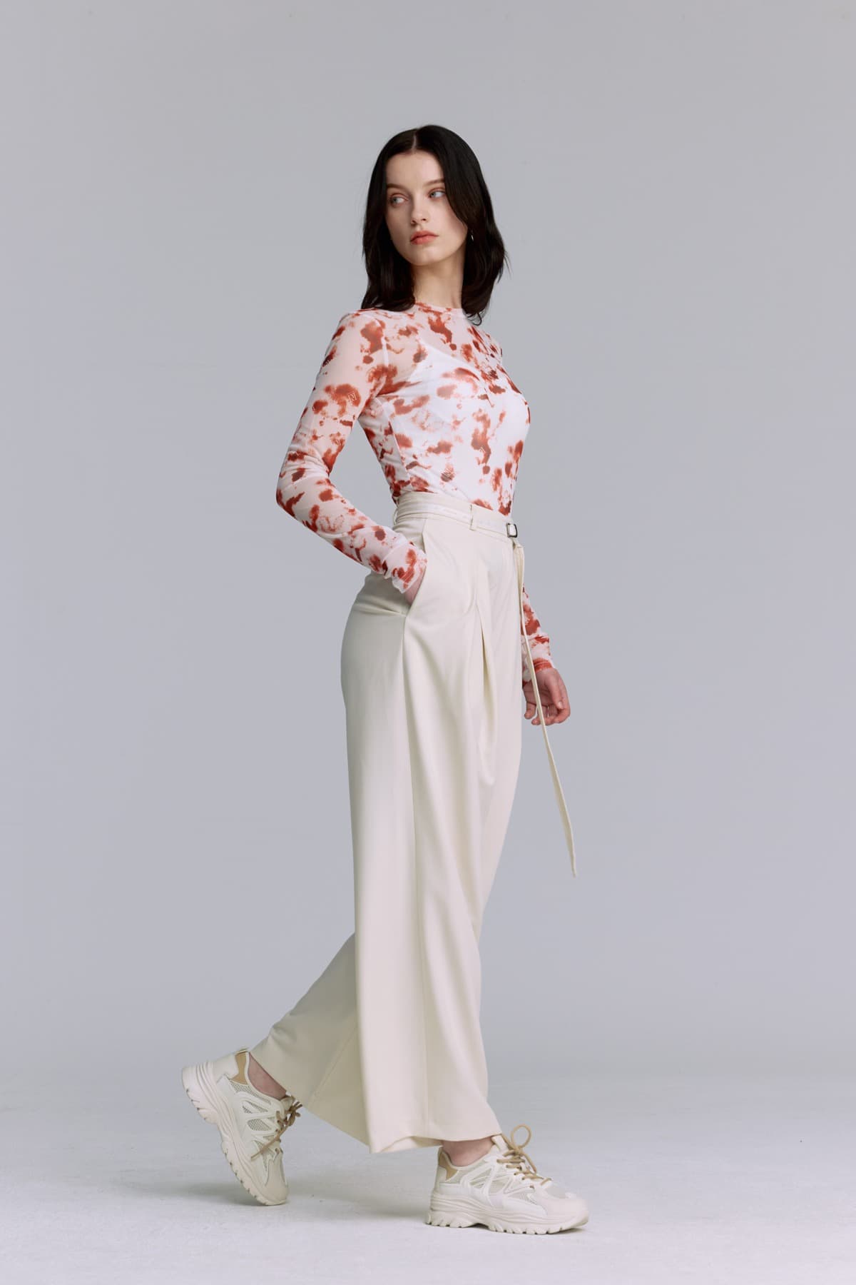 Belted Pintuck Pants (IV) — vue 7