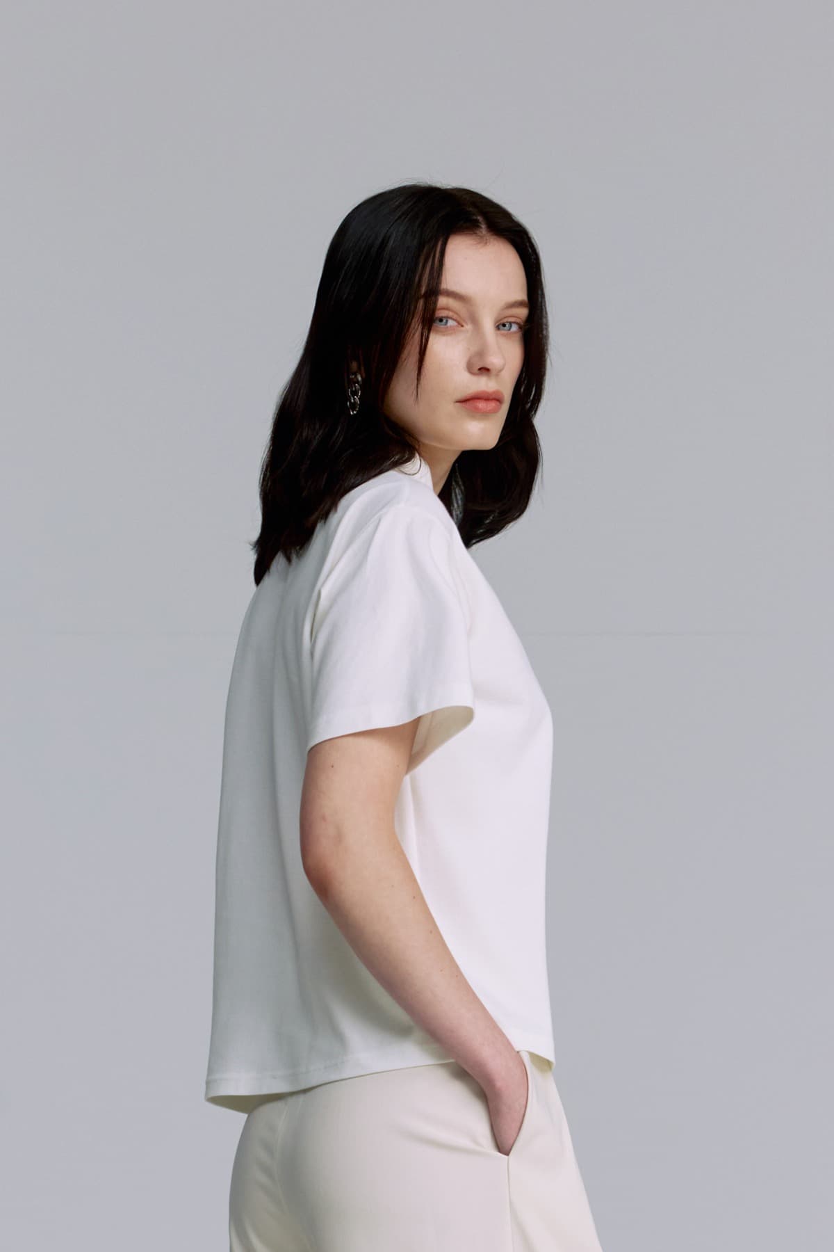 Embroidery Pique T-shirt (WHITE) — vue 11