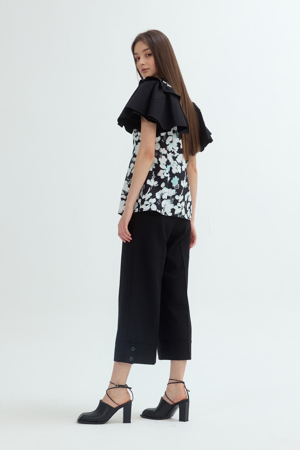 Ruffle Frill Blouse (BW) — vue 8