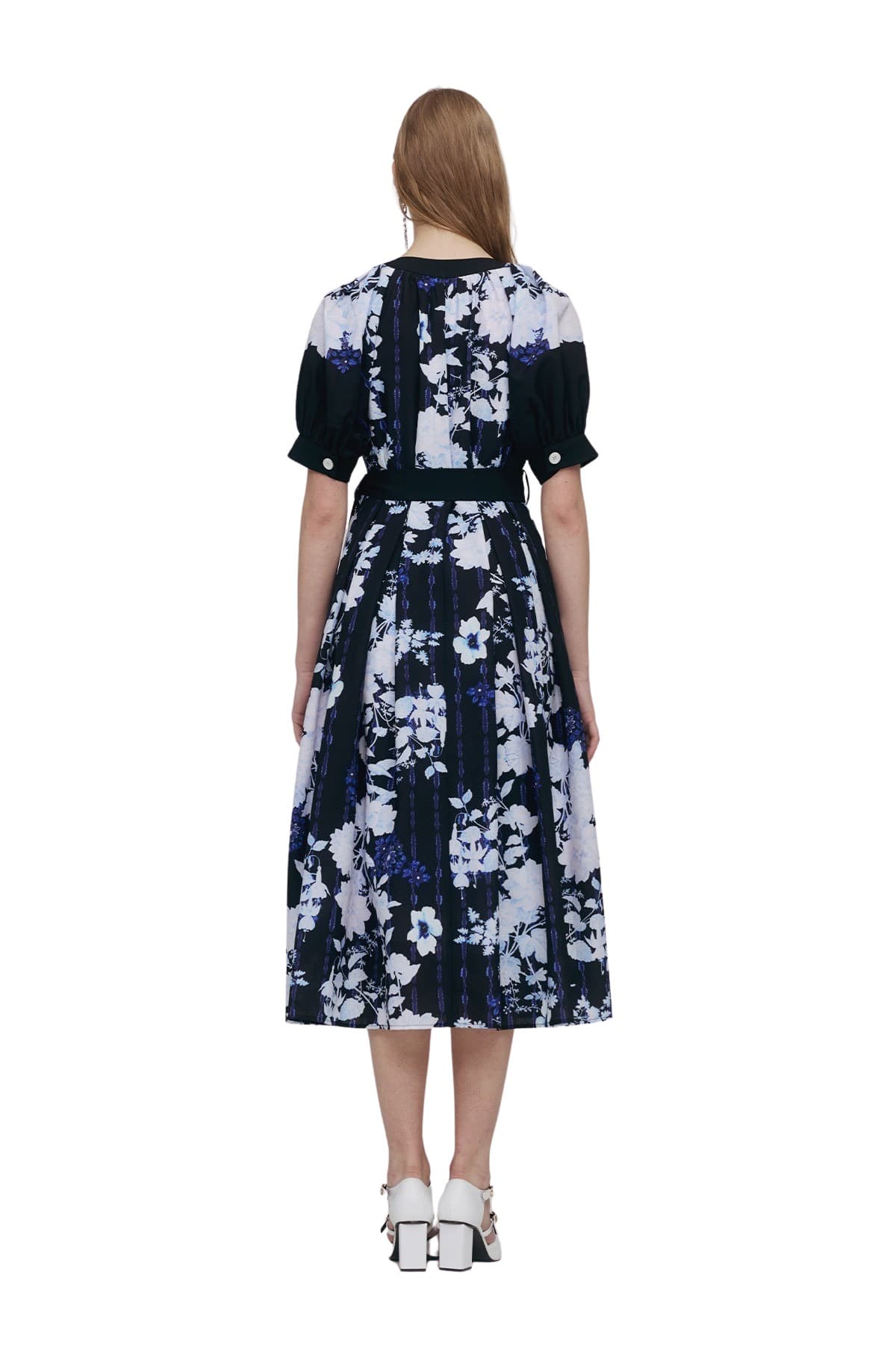 Round-neck Belt Dress (BBK) — vue 3