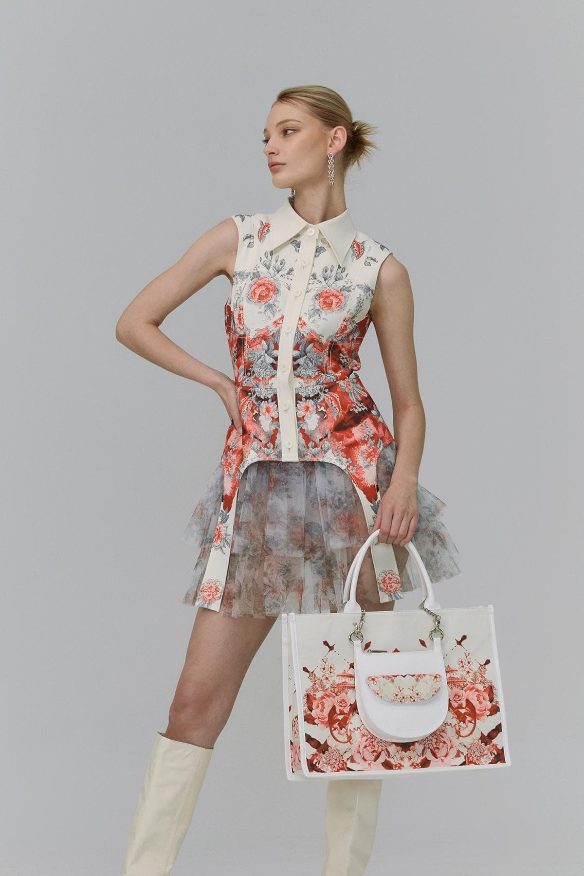 DOUCAN X Alice Martha: Flower Art Work Shopper Bag (RD) — vue 7