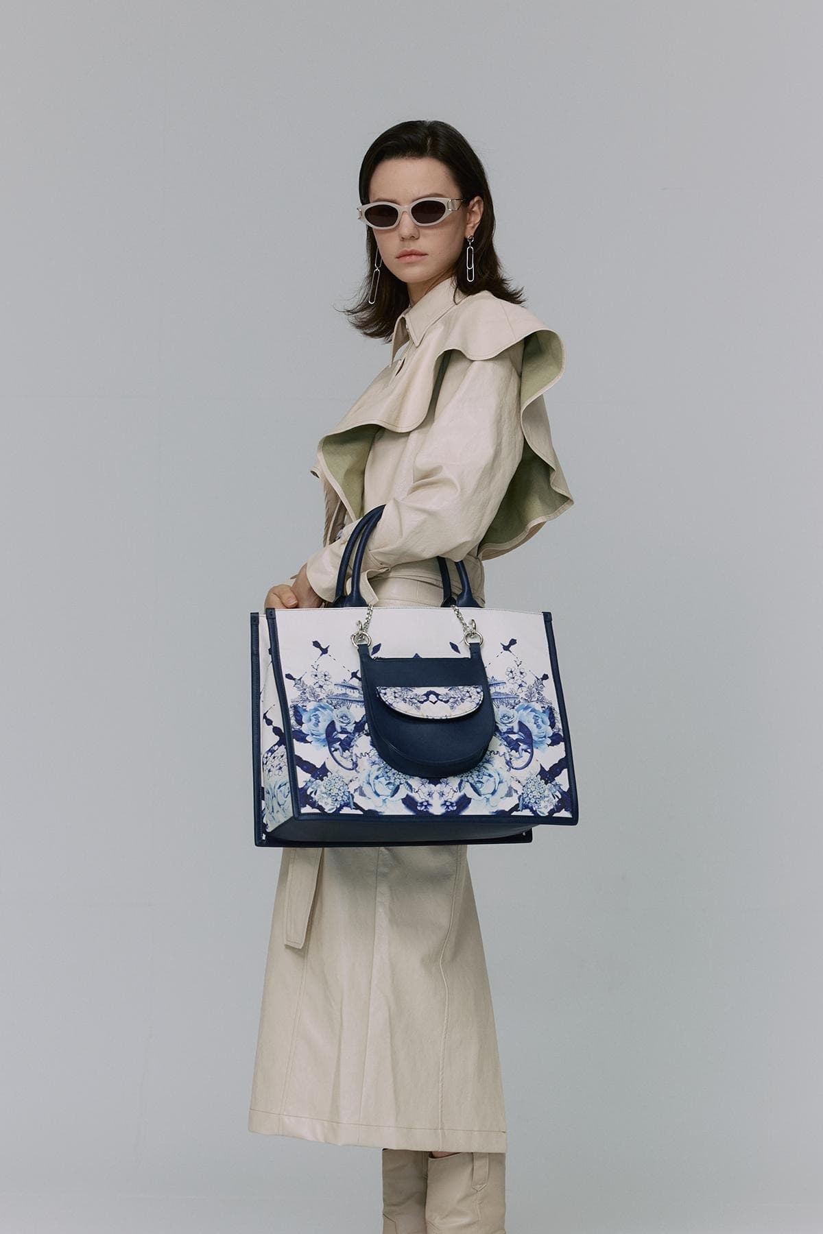 DOUCAN X Alice Martha: Flower Art Work Shopper Bag (NY) — vue 7