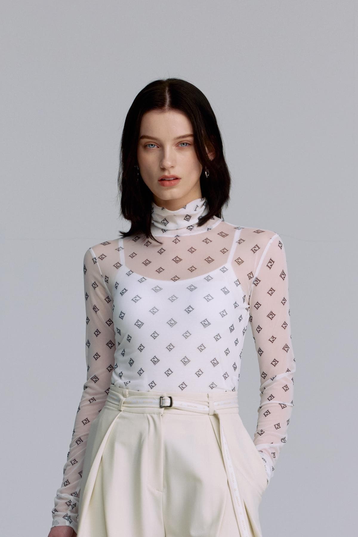 Mesh Print Turtleneck T-shirt (WHITE) — vue 8